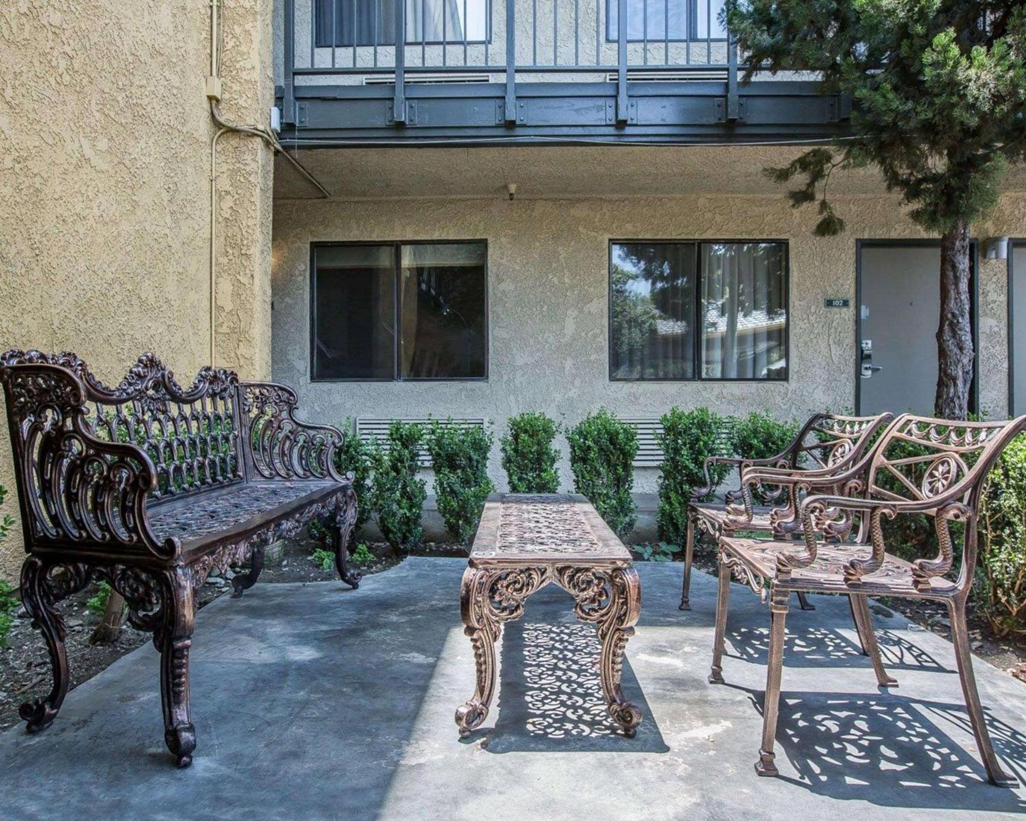 Quality Inn Ontario Airport Convention Center Exterior foto