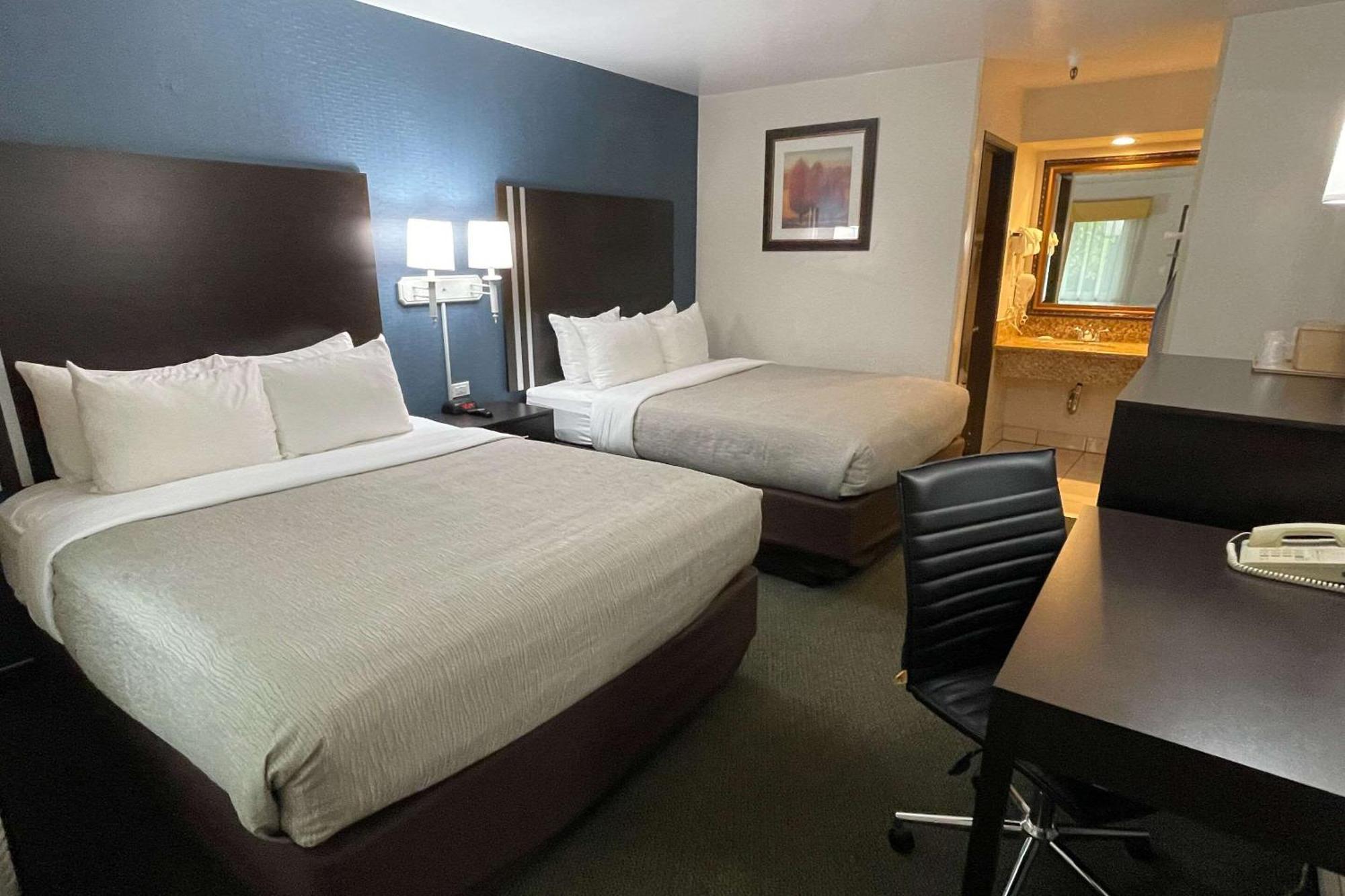 Quality Inn Ontario Airport Convention Center Exterior foto